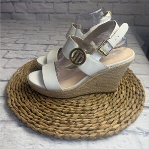 Tommy Hilfiger White Leather & Jute Espadrille Wedge Sandals with Gold Logo. 8.5